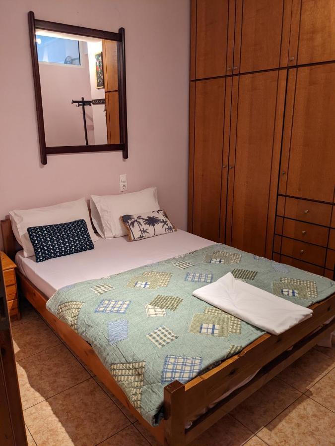 Modern 1-Bedroom With Bbq & Roof Garden Near Beach สตาโลส ภายนอก รูปภาพ